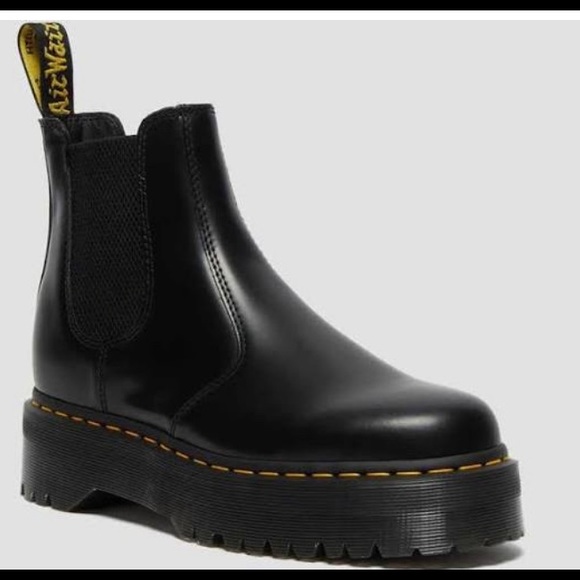 Dr. Martens Shoes - Doc marten chelsea Boots